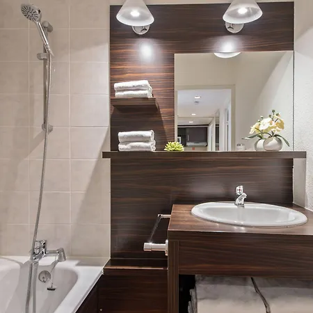 Appart'city Classic Geneve - Hotel apartamentowy 3*